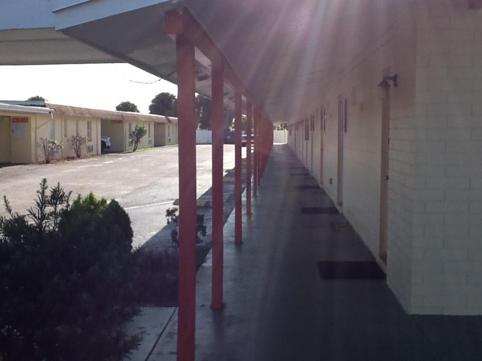 Sunset Inn- Fort Pierce, Fl المظهر الخارجي الصورة