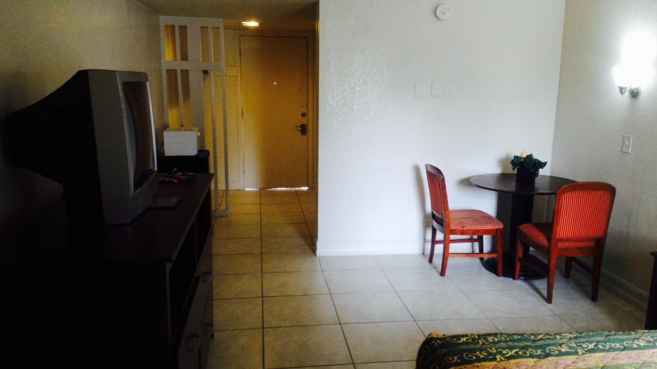 Sunset Inn- Fort Pierce, Fl المظهر الخارجي الصورة