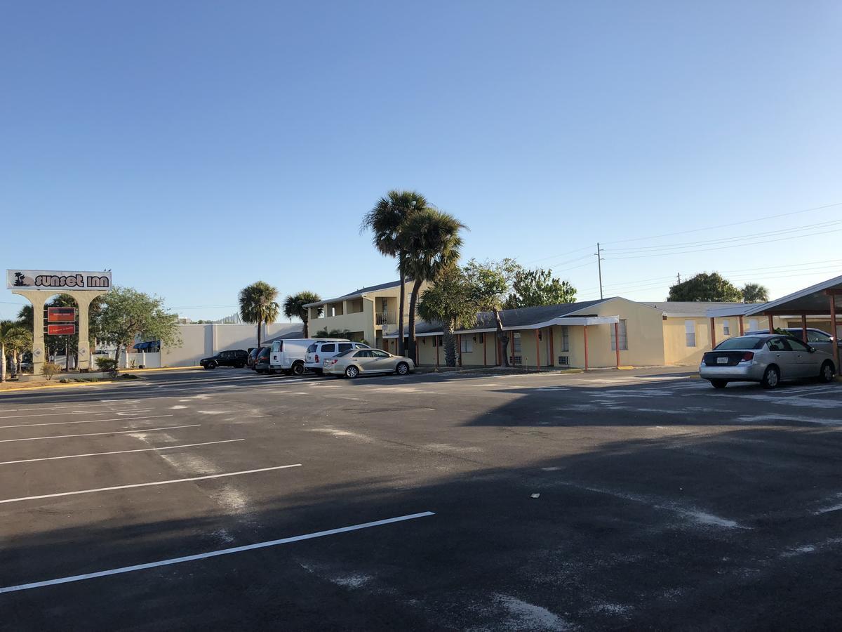 Sunset Inn- Fort Pierce, Fl المظهر الخارجي الصورة